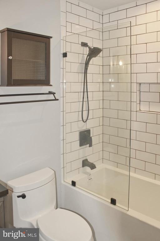 Building Photo - 1643 New Jersey Ave NW