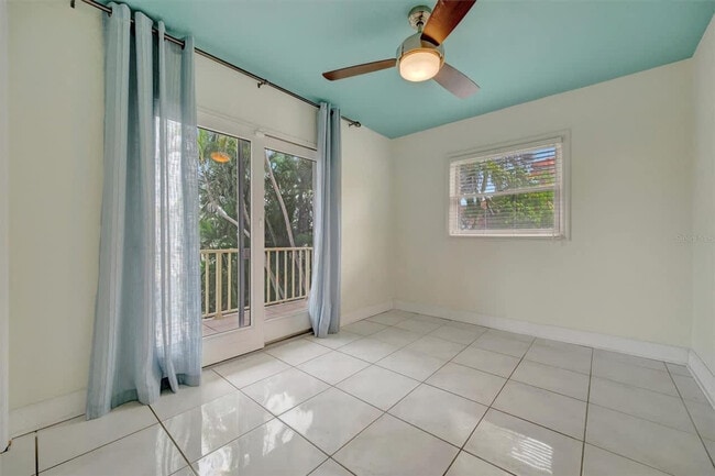 Building Photo - 614 Norton St