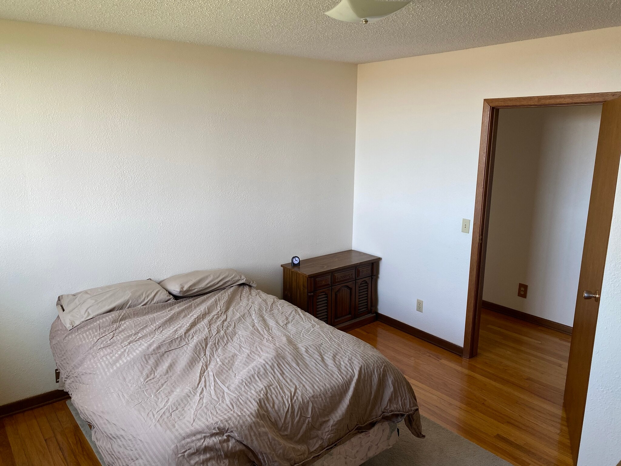 Bedroom 1 - 5175 50th Ave