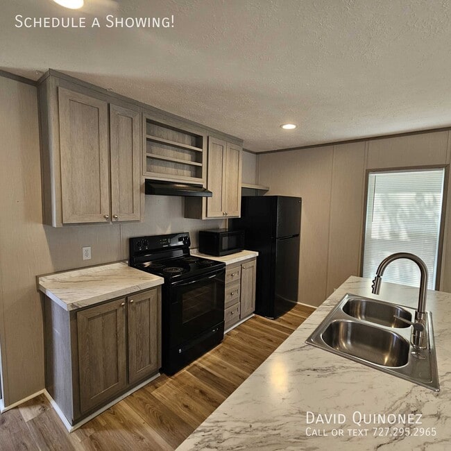 Building Photo - 5511 Squiredale-