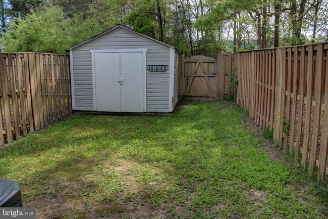 Building Photo - 46357 Columbus Dr