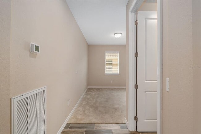 Building Photo - 5587 NW 40th Pl