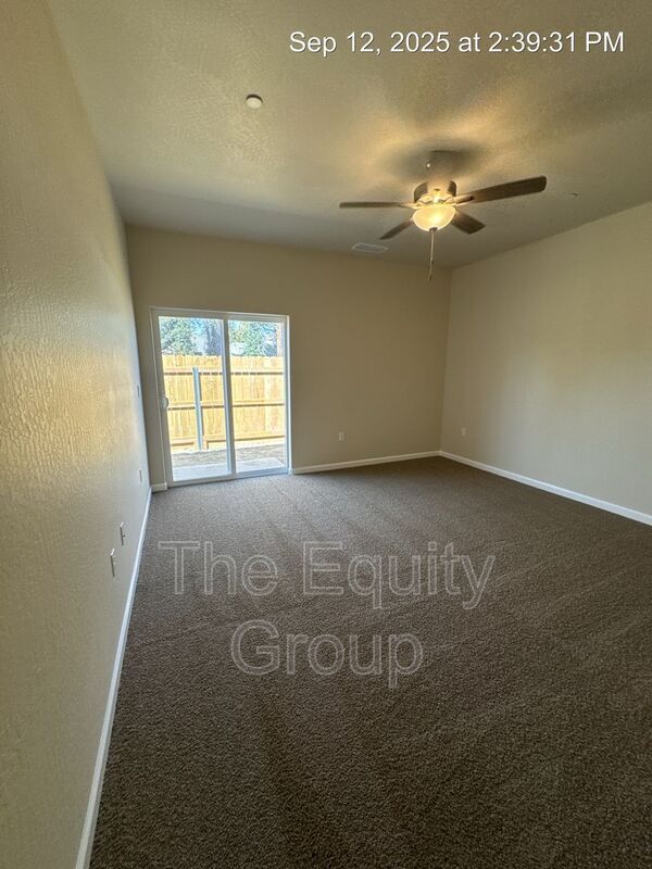 Building Photo - 3624 S County Center Dr