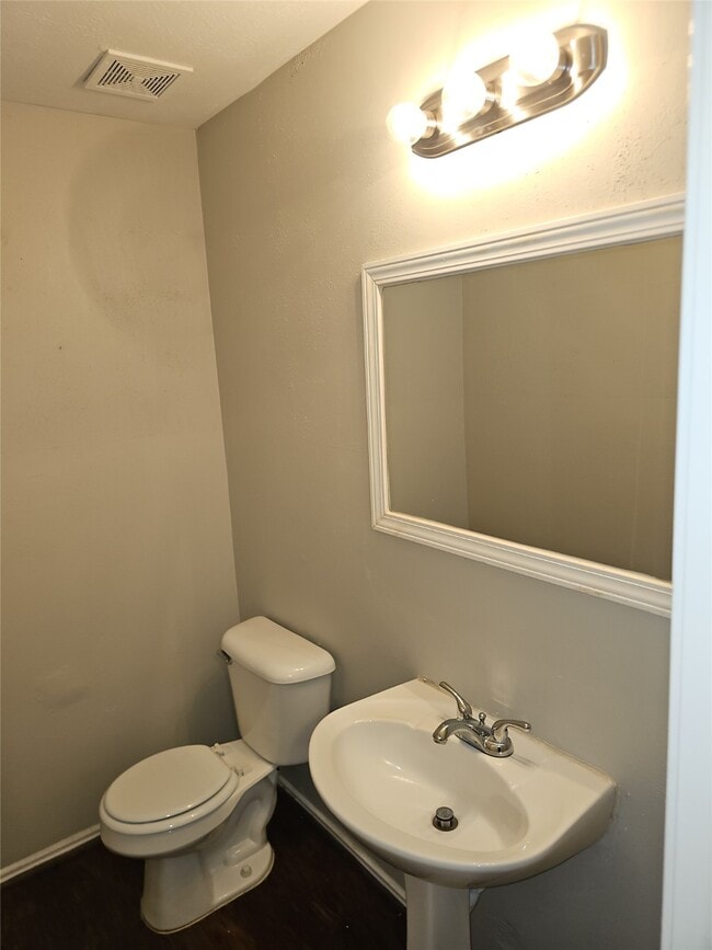 Building Photo - 3602 Red Fir Dr