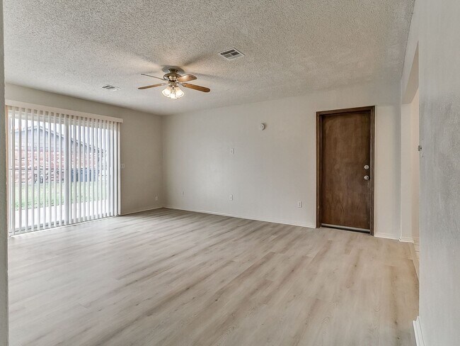 Building Photo - 2b 2ba in Piedmont Schools