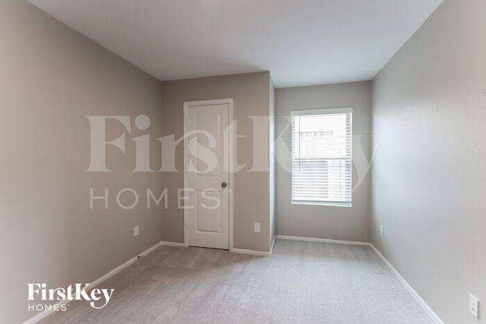 Building Photo - 9202 Burnet Flds Dr