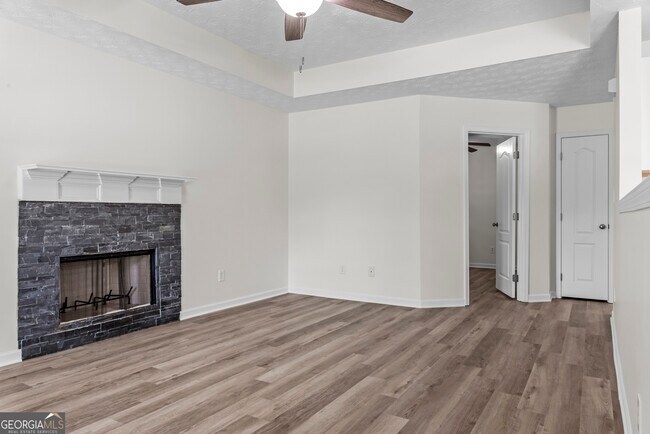 Building Photo - 1091 Creek Point Dr