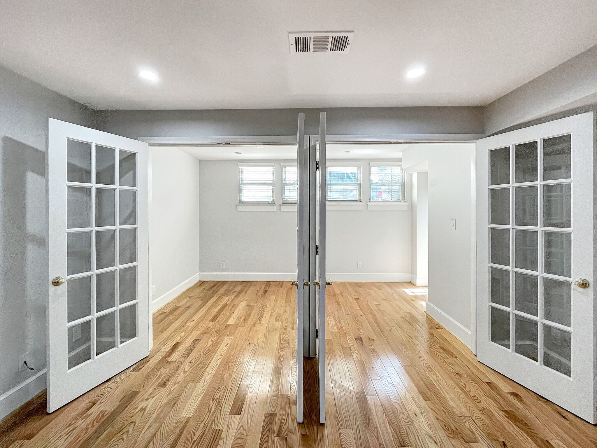 Building Photo - 1527 16th Street NW