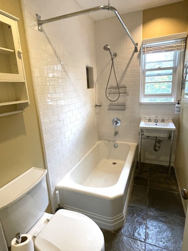 Building Photo - Upgraded Contemporary Craftsman