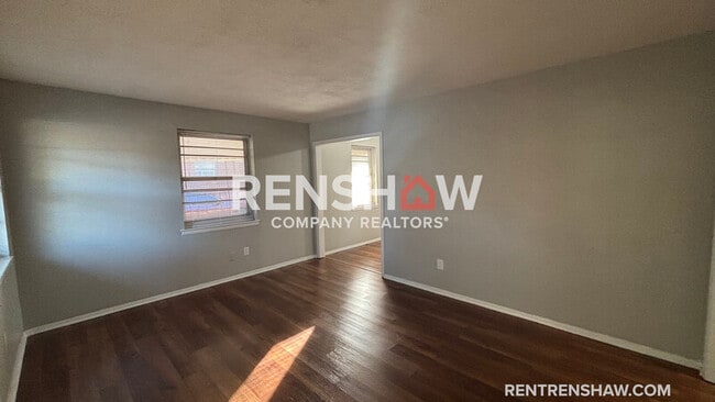 Building Photo - 3667 Southland St