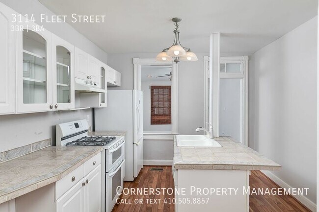 Building Photo - 3 bed, 3 bath I $2500| 3114 Fleet St. Balt...