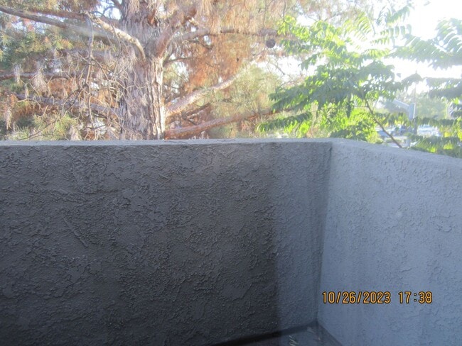 Building Photo - Mission Grove Beauty