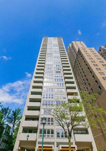 Building Photo - 224 W Rittenhouse Sq