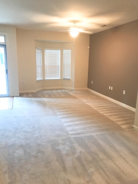 Building Photo - 660 Friendway Rd