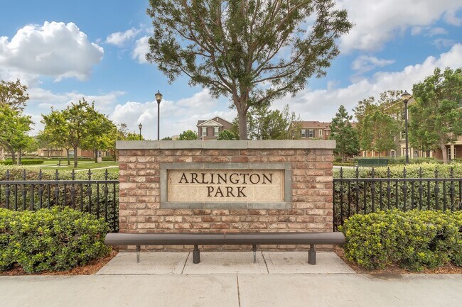 Building Photo - Live in Luxury: Fully Upgraded 2 Bedroom P...