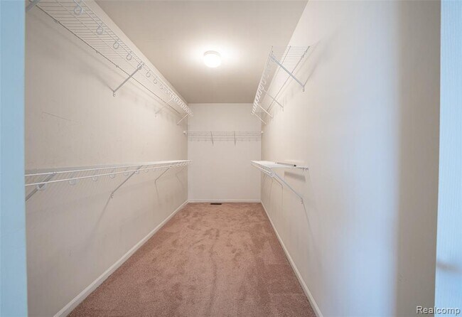 Building Photo - 49184 Gracechurch Rd