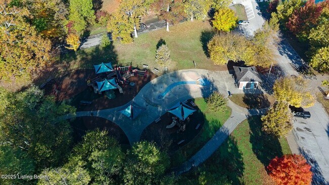 Building Photo - 720 Gheens Ave