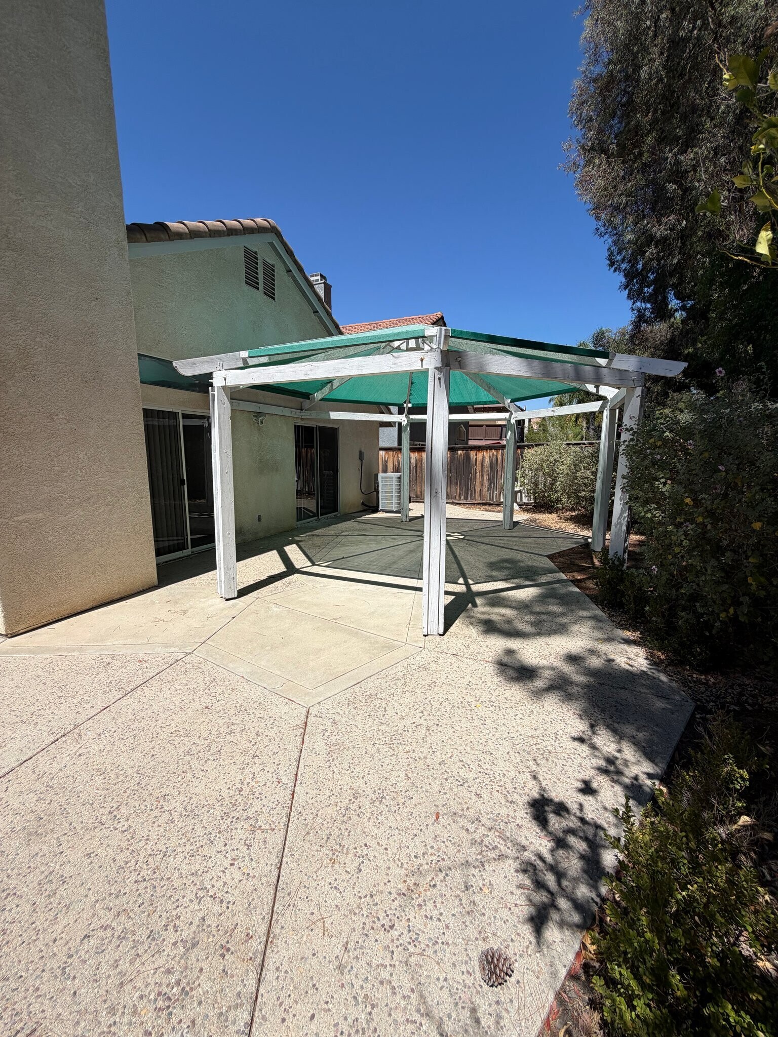 Building Photo - 24056 Golden Pheasant Ln