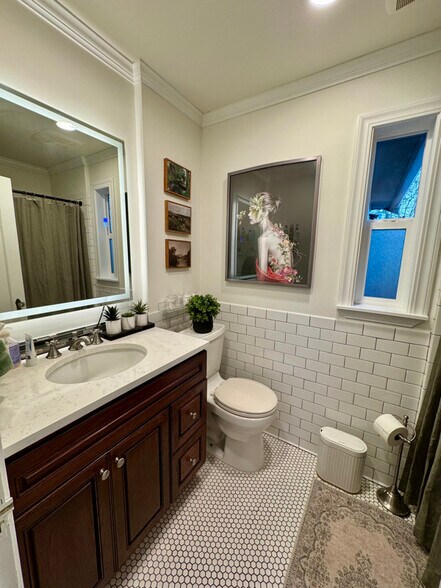 Building Photo - 8018 28th Ave NW