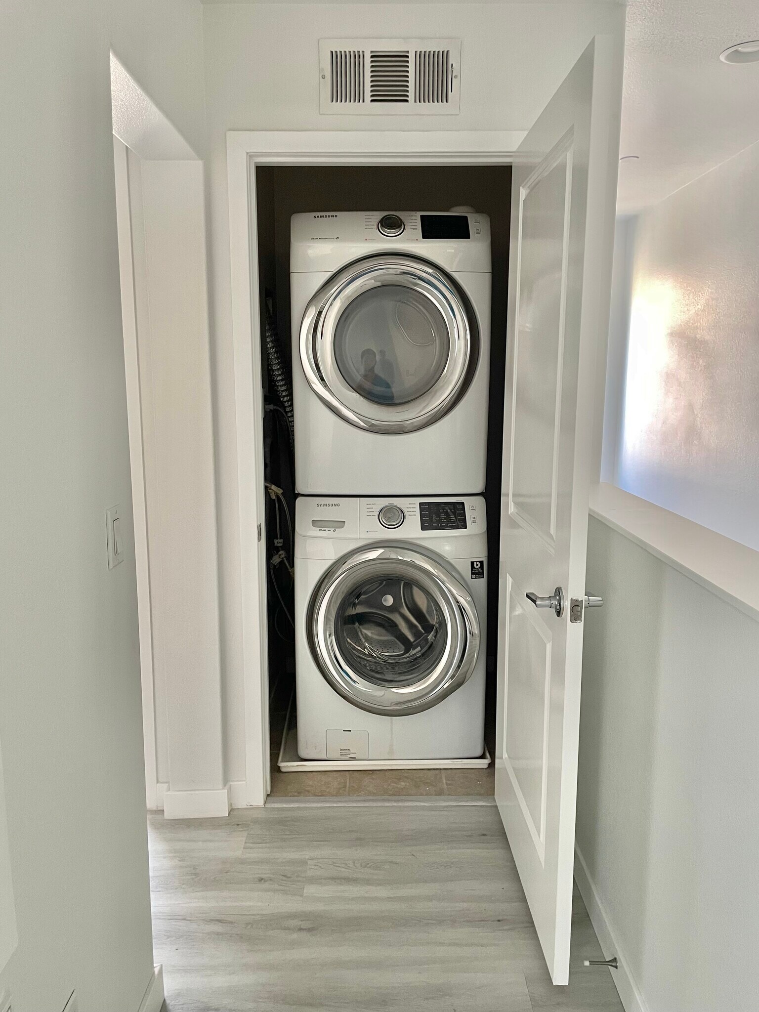 In unit laundry - 6 Jenkins Dr