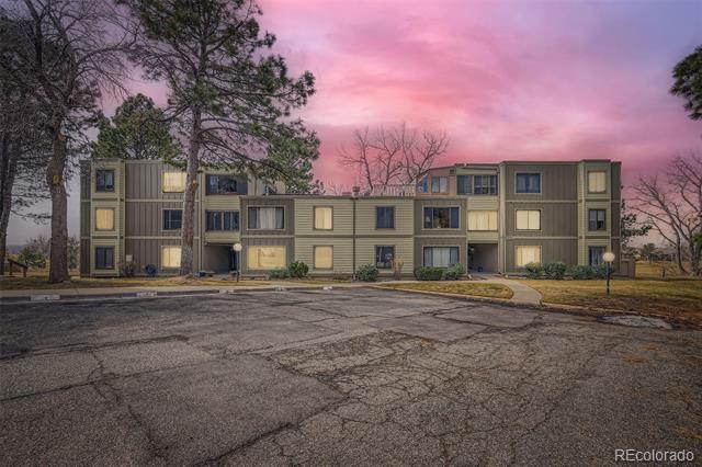 Building Photo - 2525 S Dayton Way