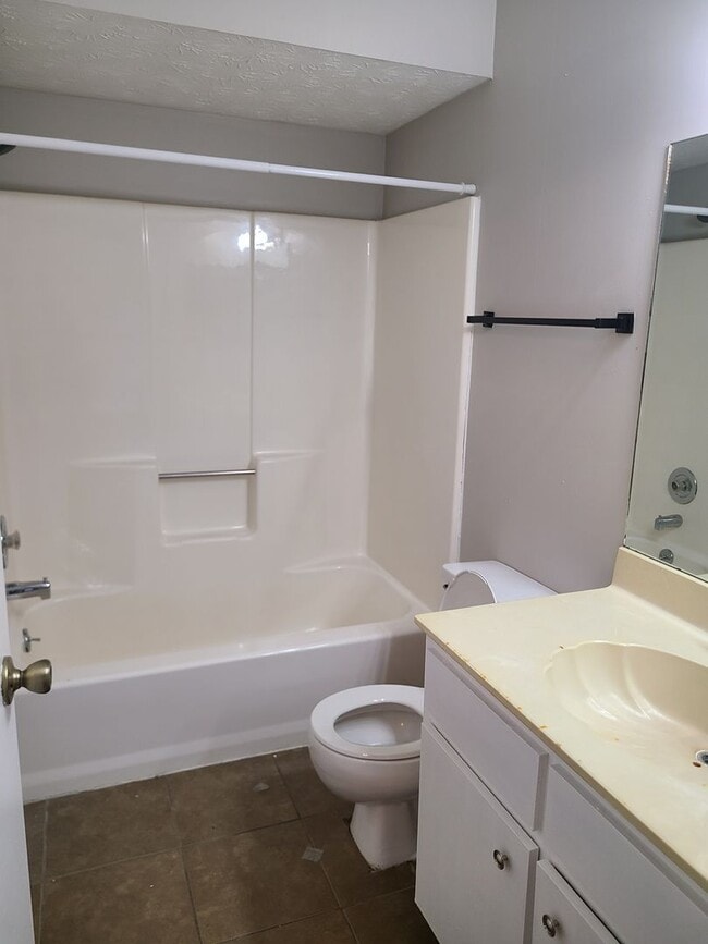 Building Photo - 21st St 1440** Raymer