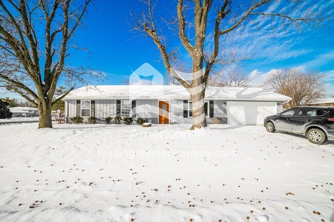 Building Photo - 3703 N Molleck Dr