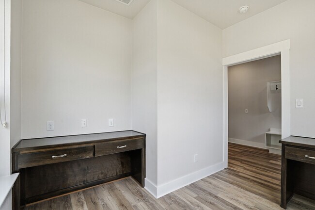 Building Photo - 3221 Forest Park Blvd
