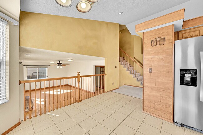 Building Photo - $2,395.00 - 4 Bedrooms, 3.5 Bathrooms, Sin...