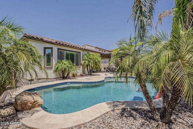 Building Photo - 4135 E Grand Canyon Dr
