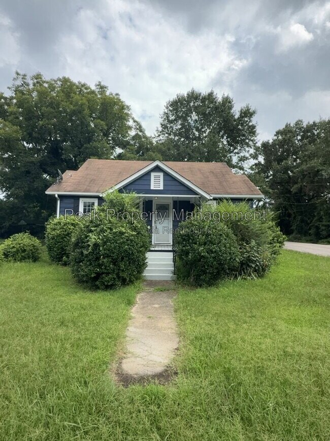 Building Photo - 2958 Winston Churchill Dr