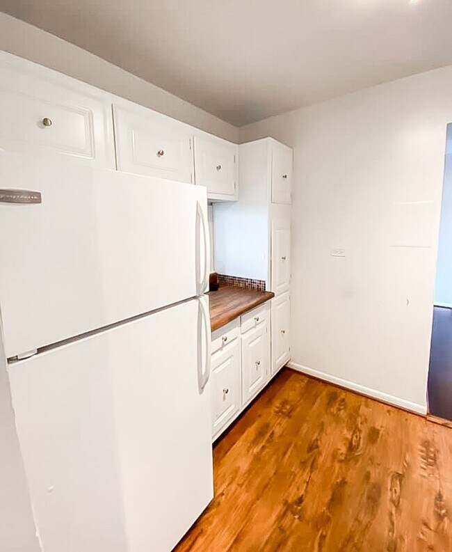 Building Photo - Beautiful 1 Bed 1 Bath Condo In Pavilion On The Park High-Rise Building In Alexandria City