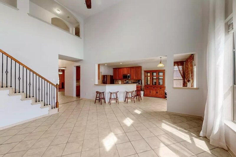 Building Photo - 1312 Cattle Crossing Dr