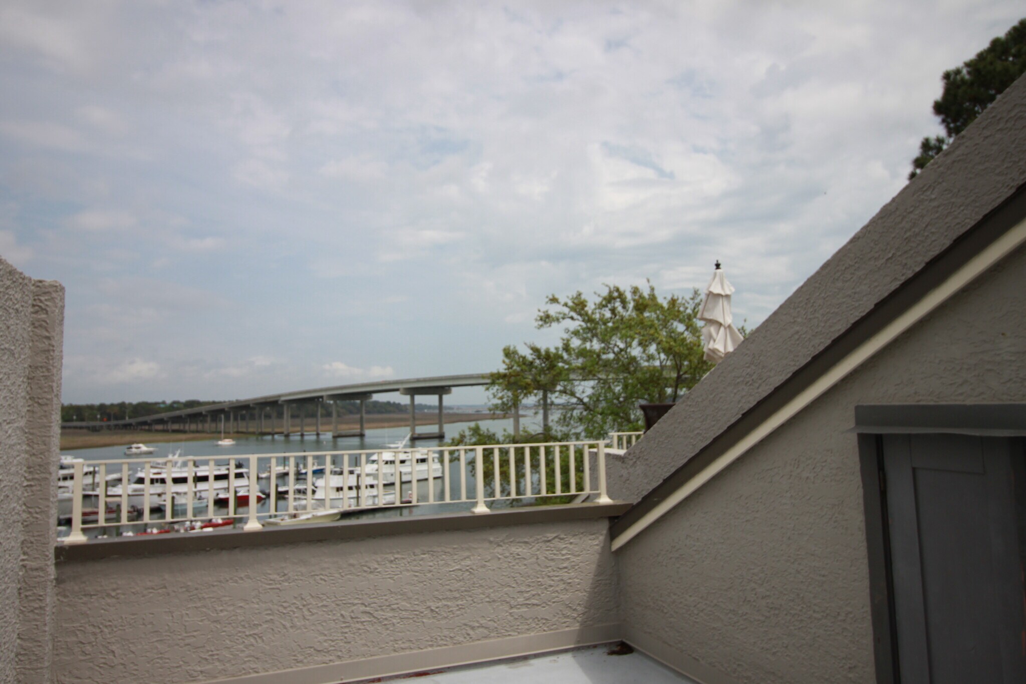 Building Photo - 90 Helmsman Way