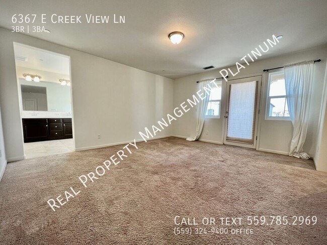 Building Photo - $2,150 Fowler & Belmont, 3 Bedroom 2.5 Bat...