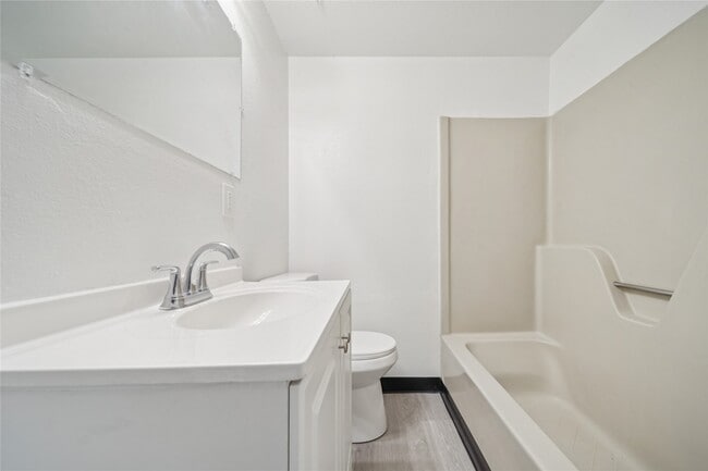 Building Photo - 12332 End St