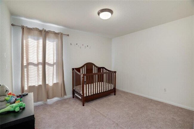 Building Photo - 1501 Treeta Trail