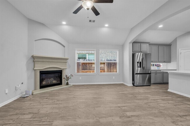Building Photo - 16838 Ellicott Rock Dr
