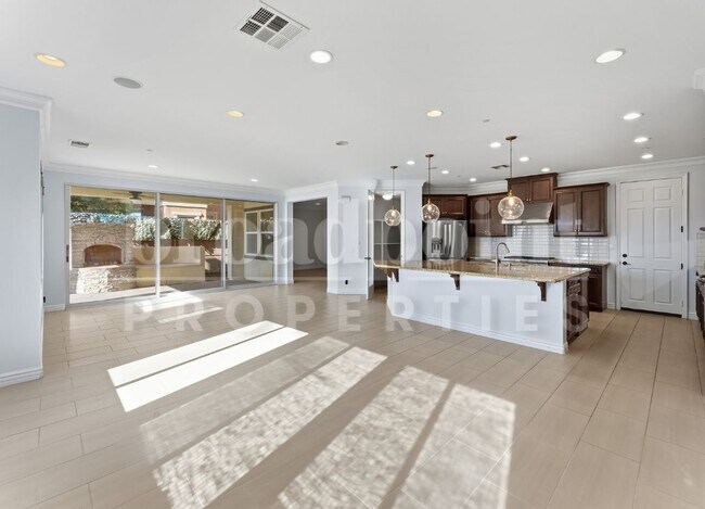 Building Photo - 1672 N Las Flores Dr