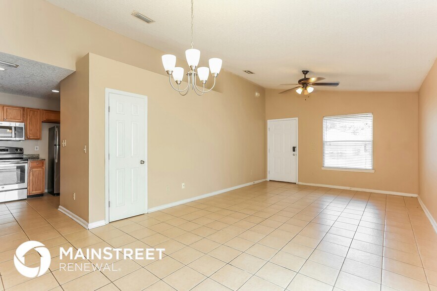 Building Photo - 5054 Knightsbridge Cir N
