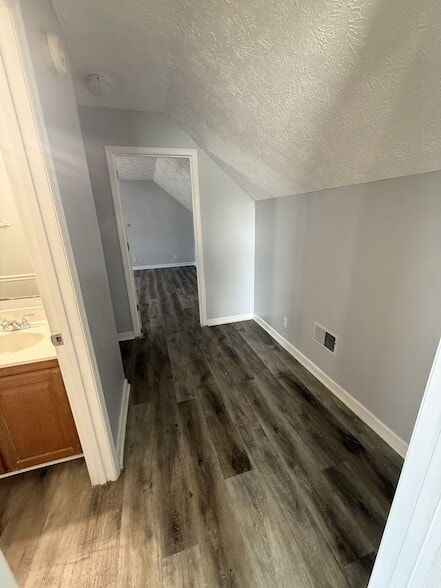 Building Photo - 508 Veterans Pkwy