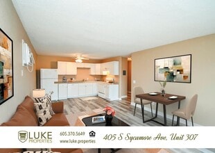 Building Photo - 405 S Sycamore Ave