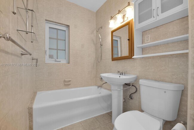 Building Photo - 46 Montilla Ave