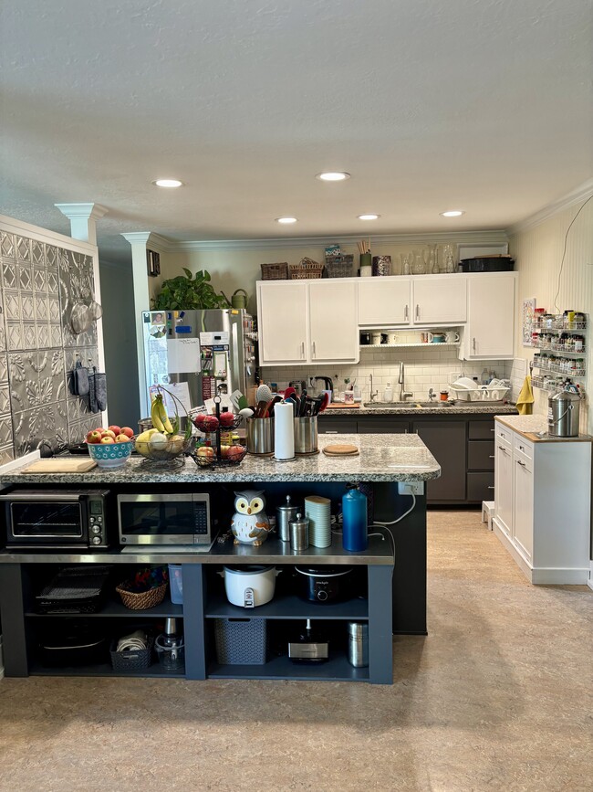 Building Photo - 1146 Taffeta Dr