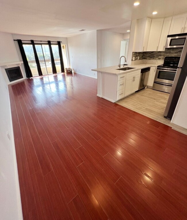 Building Photo - Spacious 2 Bed/2 Bath Condo at Mission Gre...