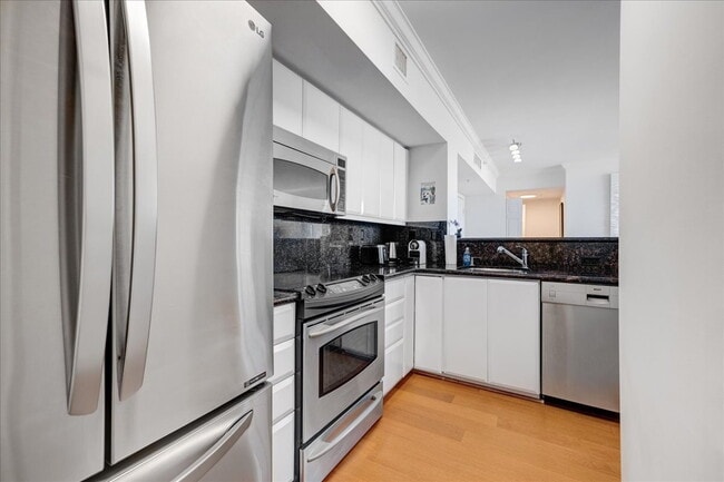 Building Photo - City Place Tower Condominium, Unit 801: Se...