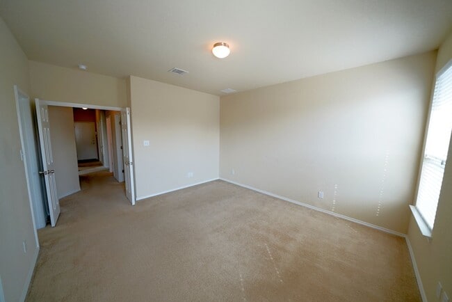 Building Photo - Beautiful home now available in the coveted Riata subdivision of Schertz, TX! Realtor Commission:...