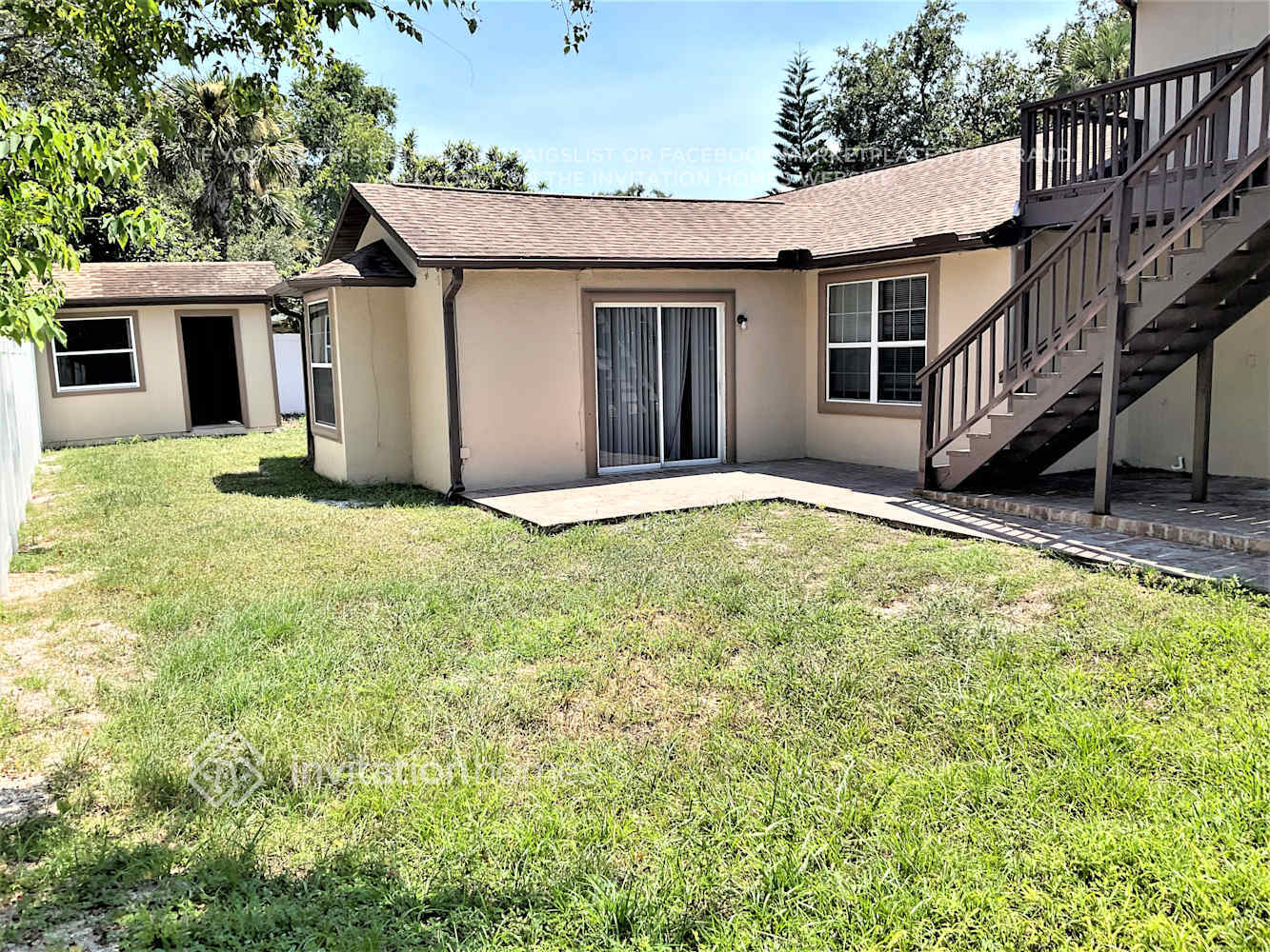 Building Photo - 1725 Pine Tree Dr