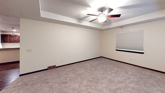 Building Photo - 3 BD, 2 BA IN TEA! LOCATION! LOCATION! LOCATION! AMENITY FILLED, PET FRIENDLY TOWN HOME!