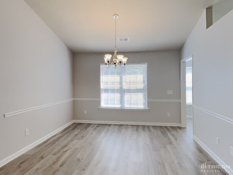Building Photo - 3810 Abbeywood Pl